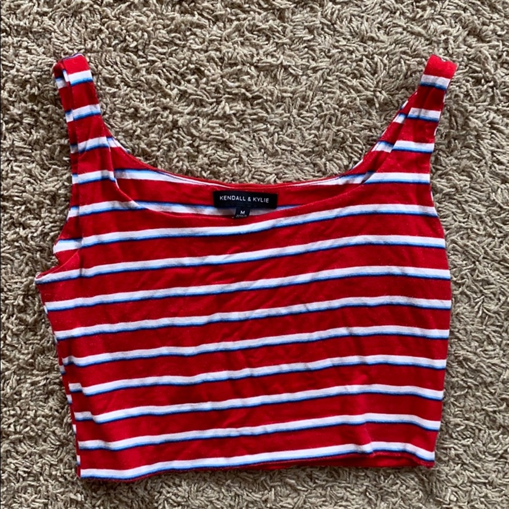 Kendall & Kylie crop top